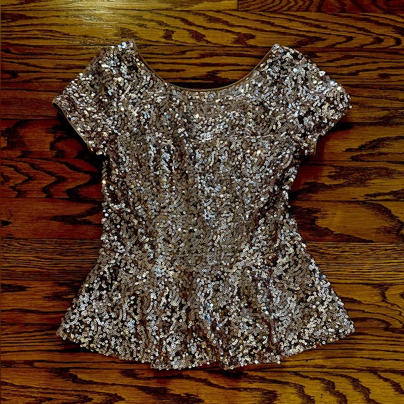Green Envelope Gold Sequin Peplum Top Size Large - Picture 1 of 2